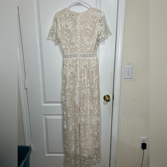 Aakaa Embroidery Ivory Lace over Lt Peach Maxi dress size S - Picture 5 of 15